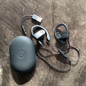 Power Beats3 Bluetooth Headphones W/ case and charging cord.